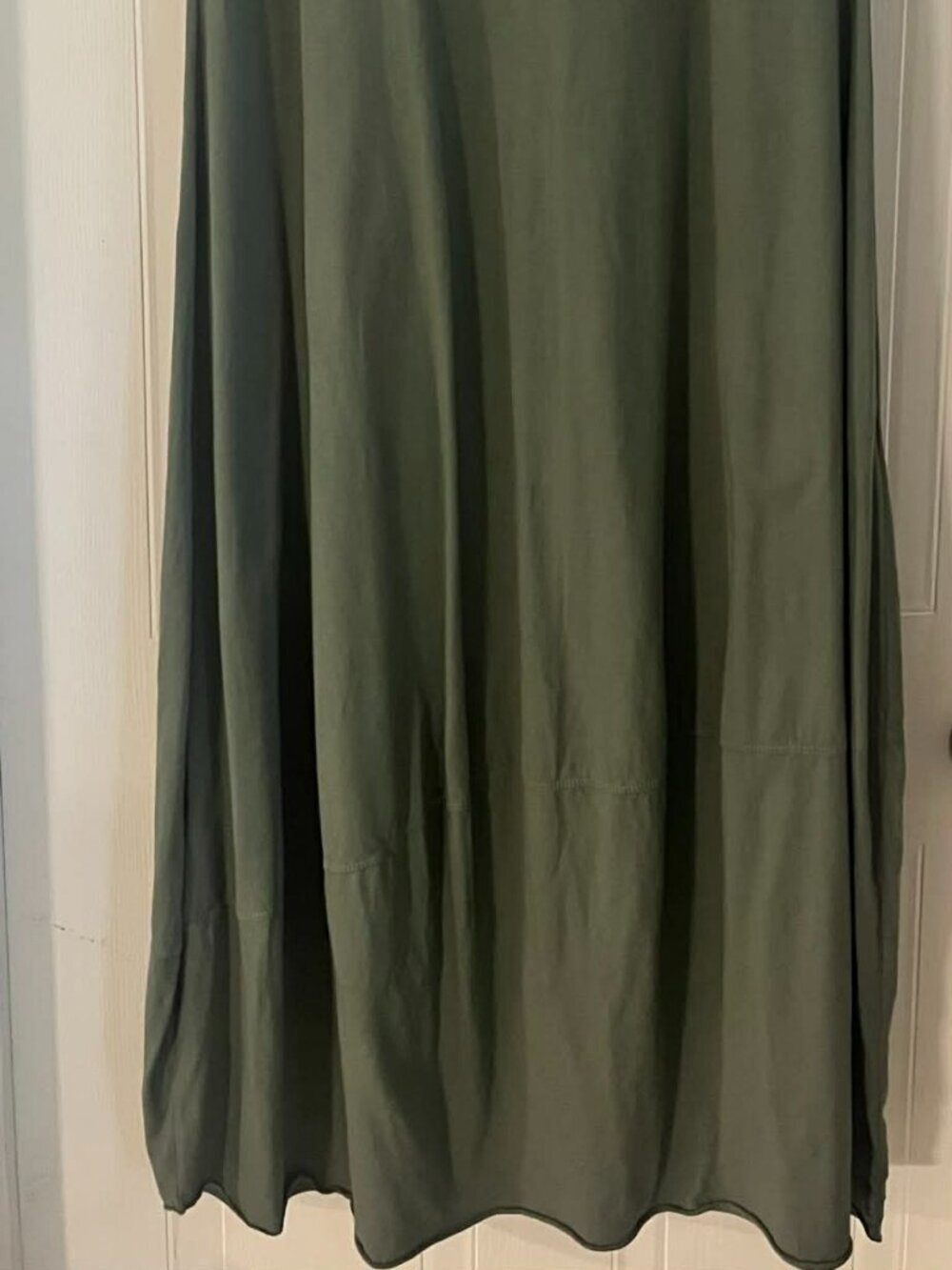 Green/Kaki Colored Short-Sleeved Midi Dress (E13) - Picture 2 of 5
